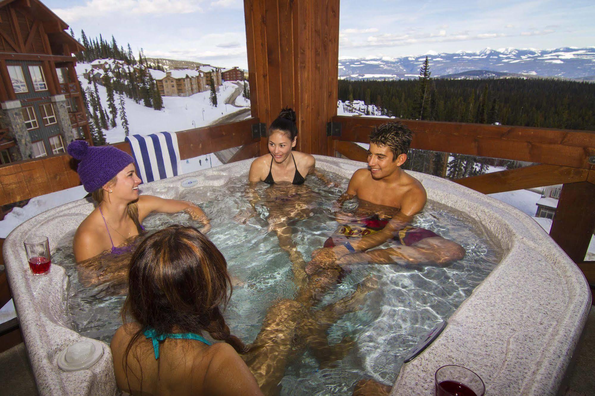 Stonebridge Lodge Big White エクステリア 写真