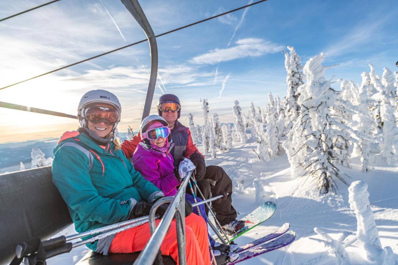Stonebridge Lodge Big White エクステリア 写真