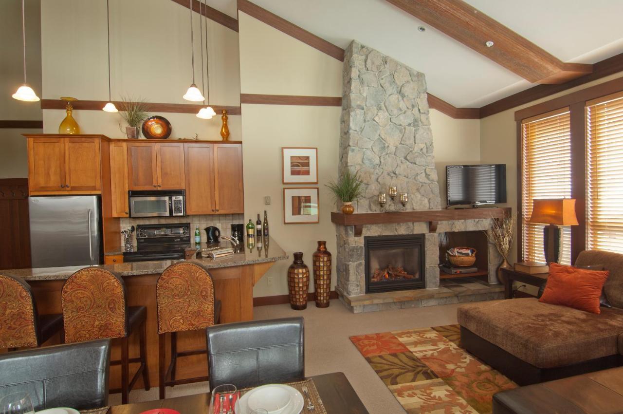 Stonebridge Lodge Big White エクステリア 写真